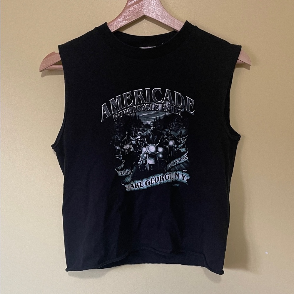 Black Americade Sleeveless Graphic Tee